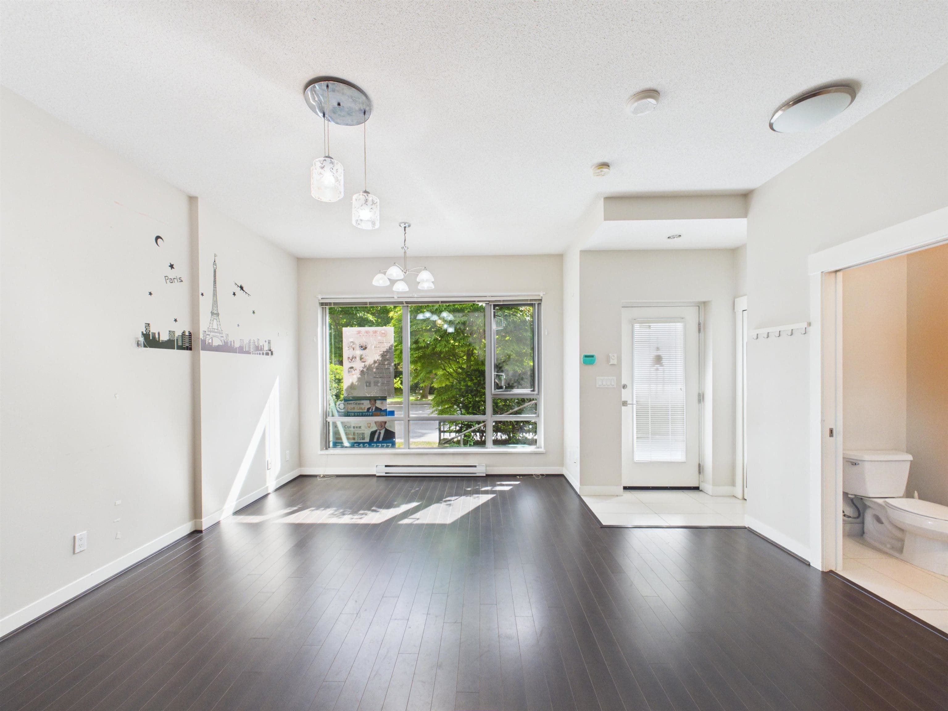 City Centre townhouses, Richmond, BC, photo 5
