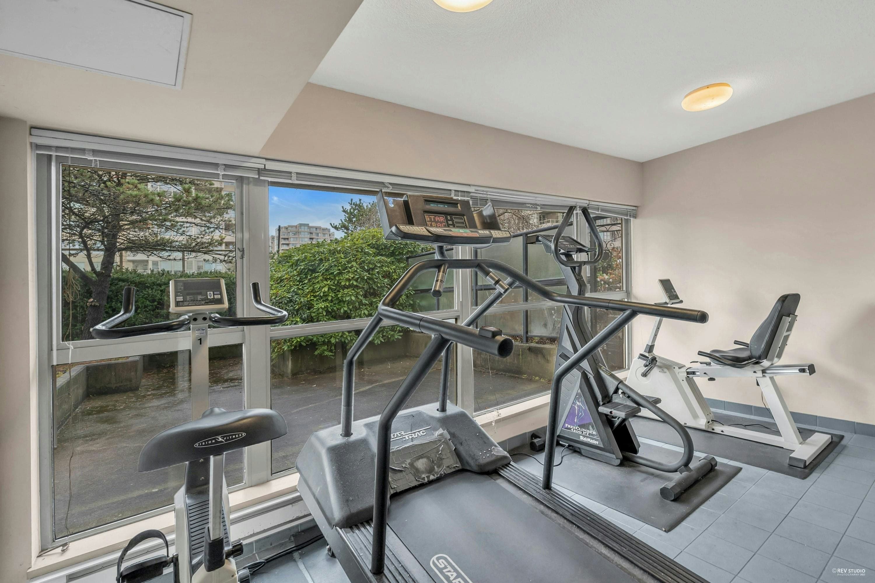 8268 Saba Road, City Centre, Richmond, BC thumbnail 2