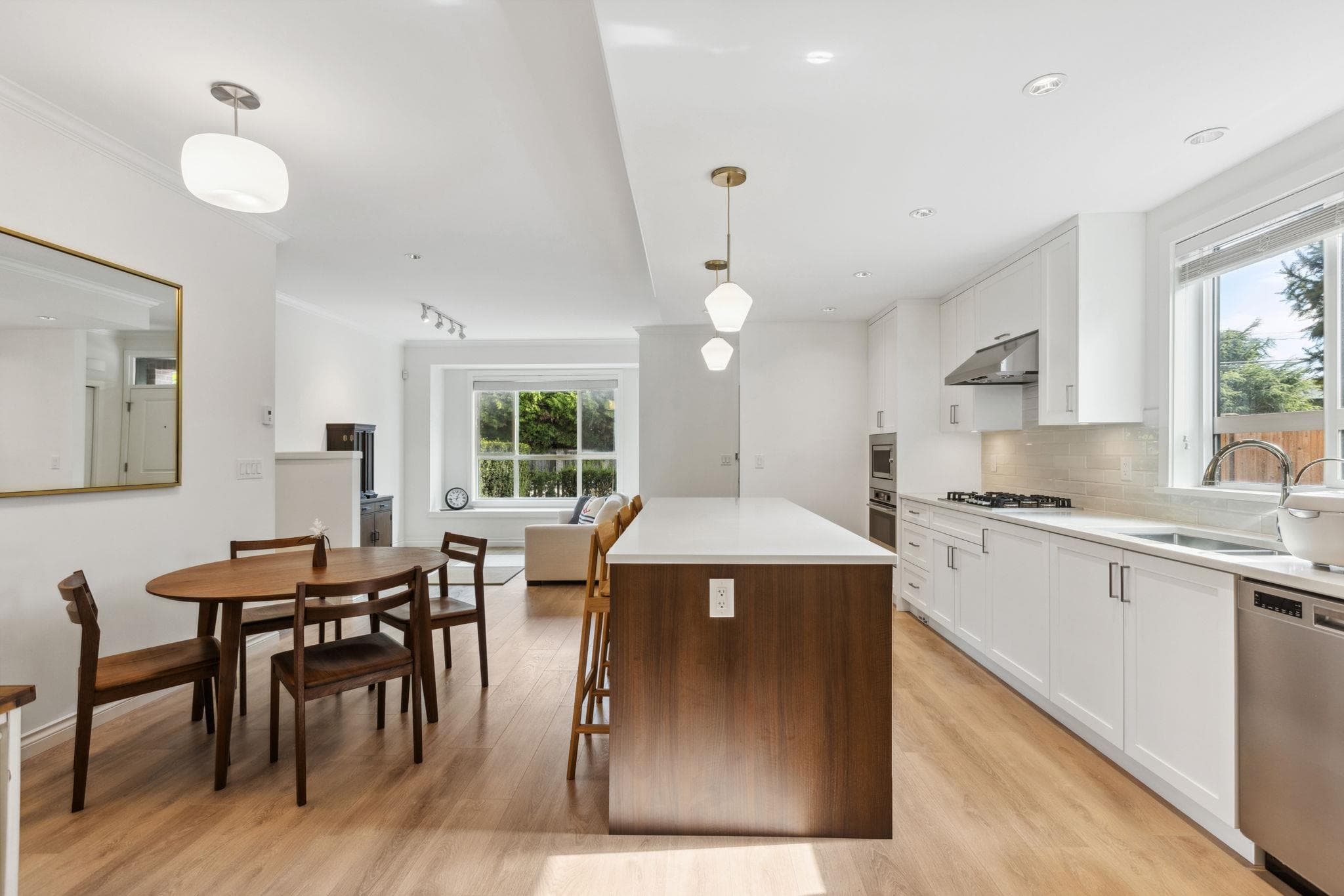 Broadmoor townhouses, Richmond, BC, photo 2